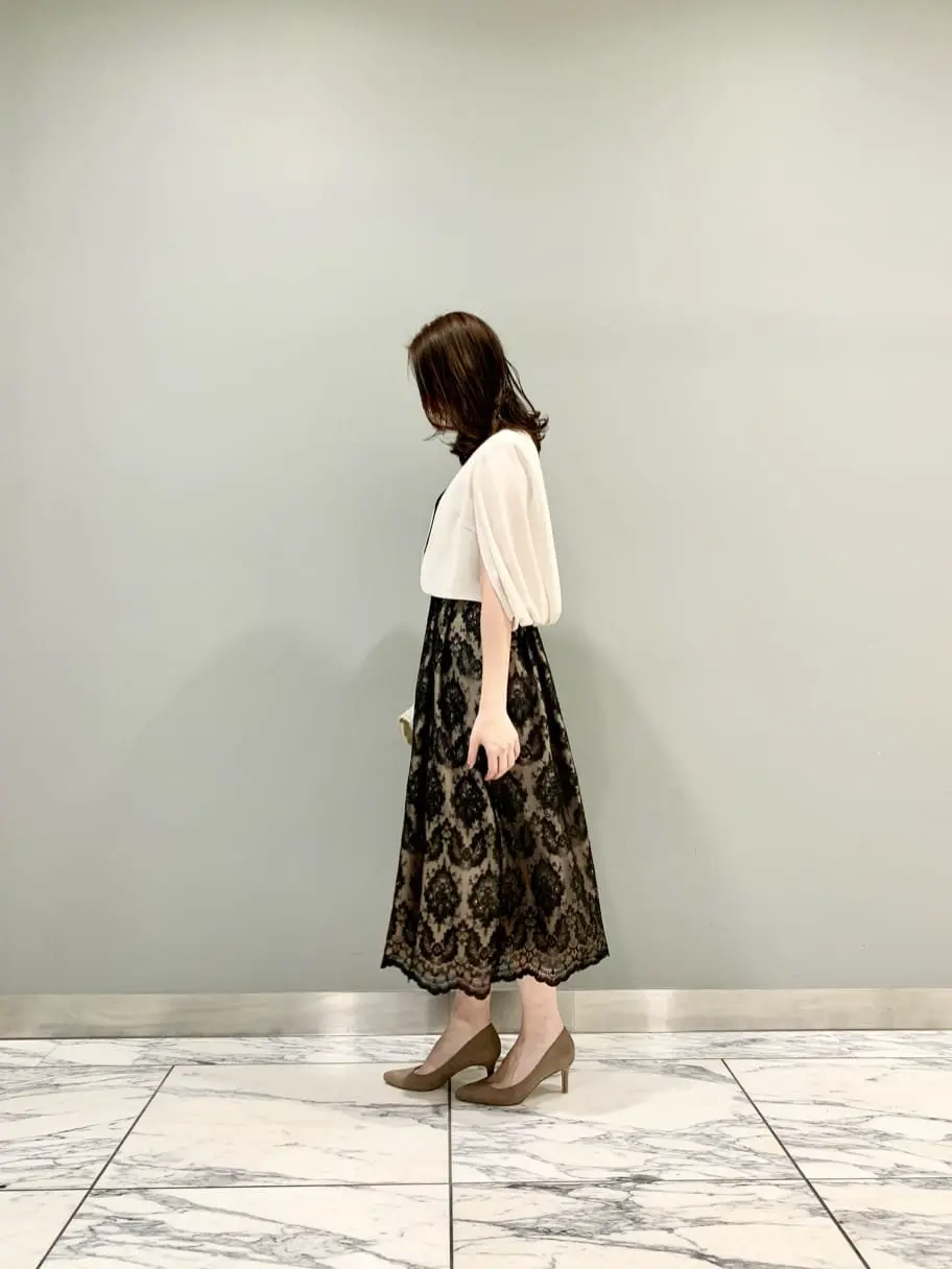 GRACE CONTINENTAL The Banquet eri コーディネート画像