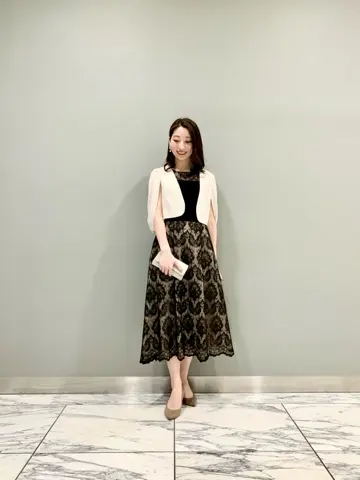 GRACE CONTINENTAL The Banquet eri コーディネート画像