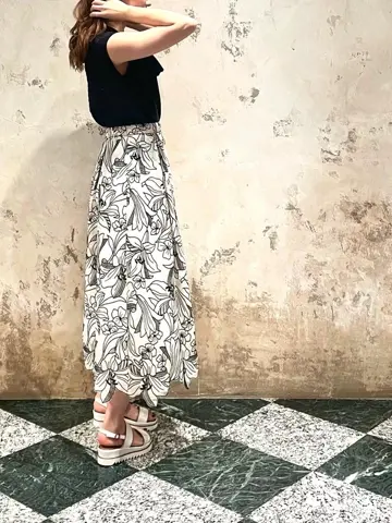 GRACE CONTINENTAL The Banquet Suzuka コーディネート画像