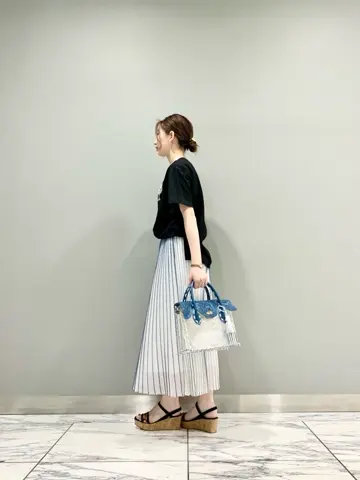 GRACE CONTINENTAL The Banquet eri コーディネート画像