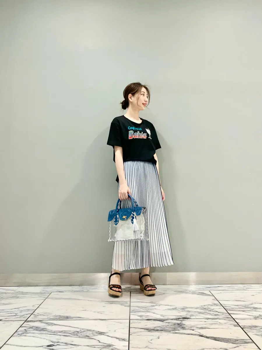 GRACE CONTINENTAL The Banquet eri コーディネート画像