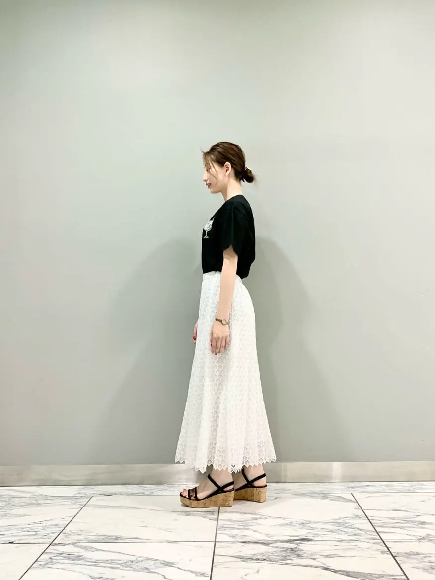 GRACE CONTINENTAL The Banquet eri コーディネート画像