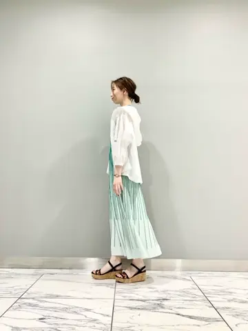 GRACE CONTINENTAL The Banquet eri コーディネート画像