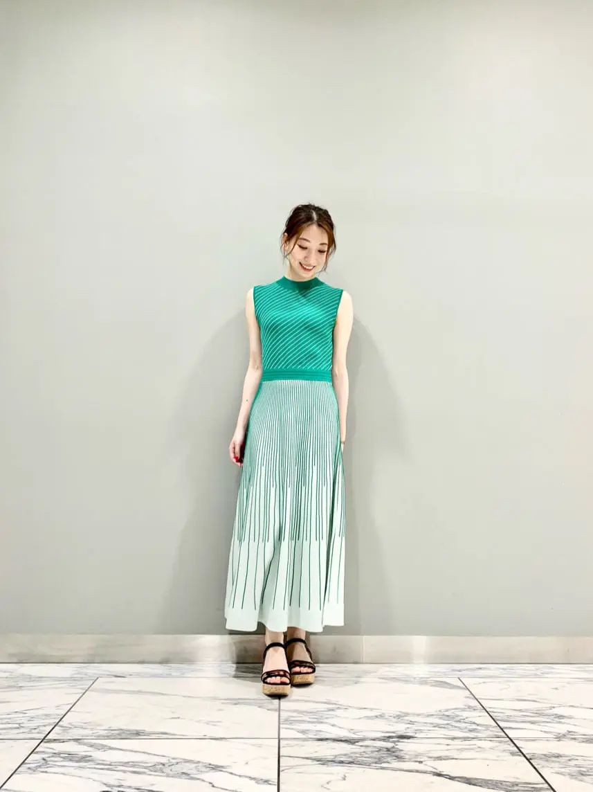 GRACE CONTINENTAL The Banquet eri コーディネート画像