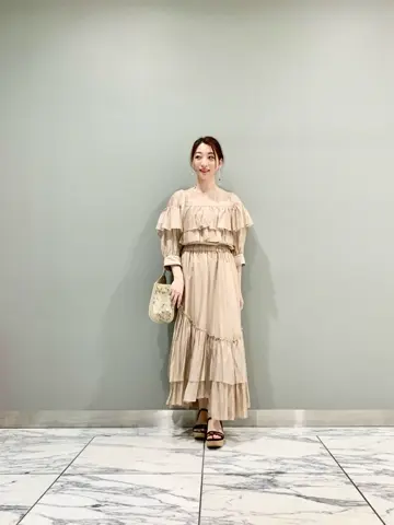 GRACE CONTINENTAL The Banquet eri コーディネート画像