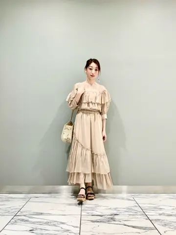 GRACE CONTINENTAL The Banquet eri コーディネート画像