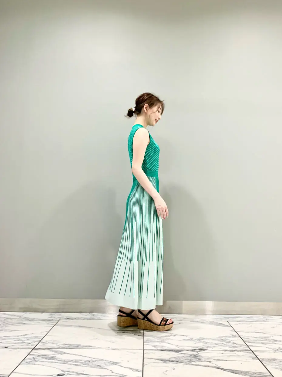 GRACE CONTINENTAL The Banquet eri コーディネート画像