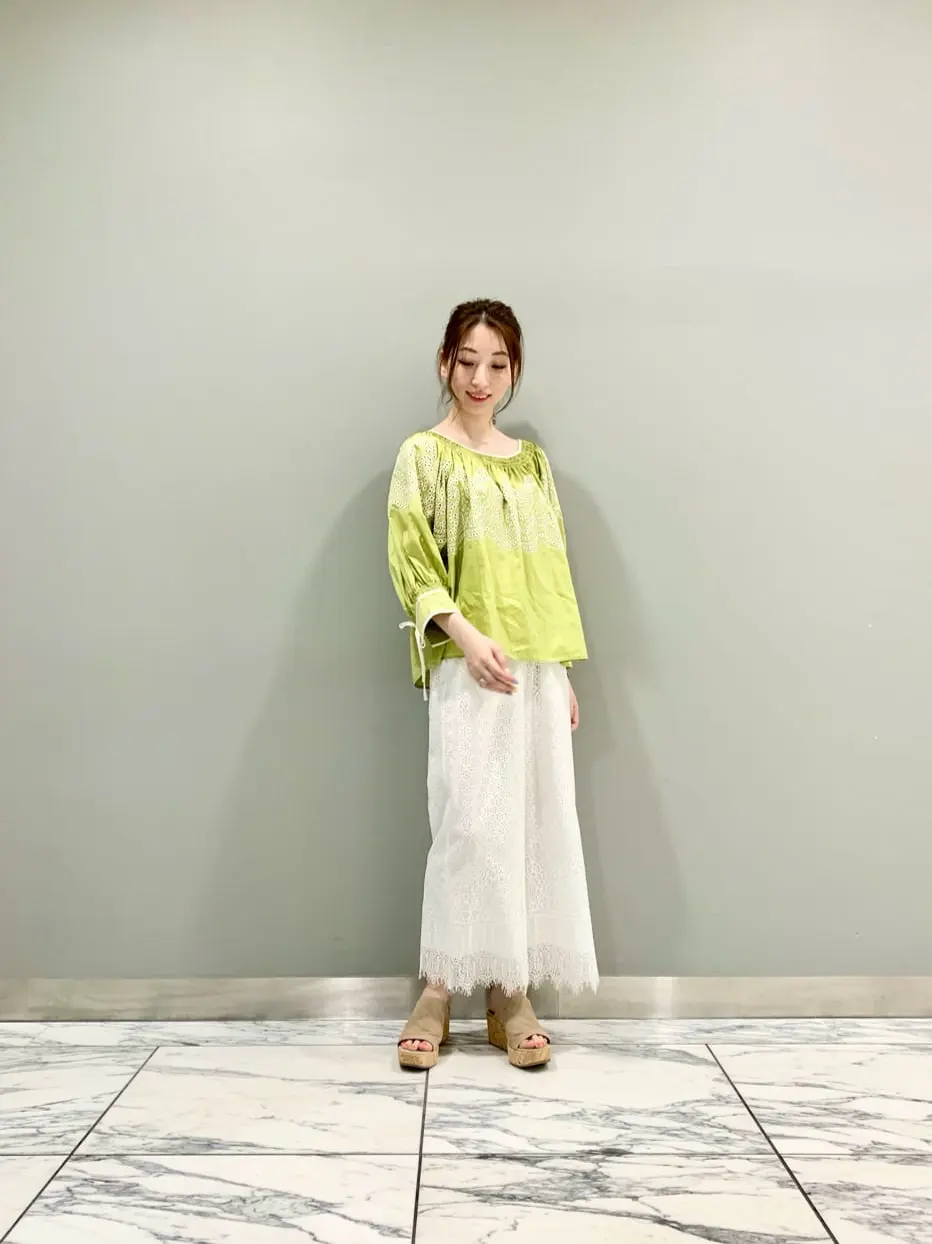 GRACE CONTINENTAL The Banquet eri コーディネート画像