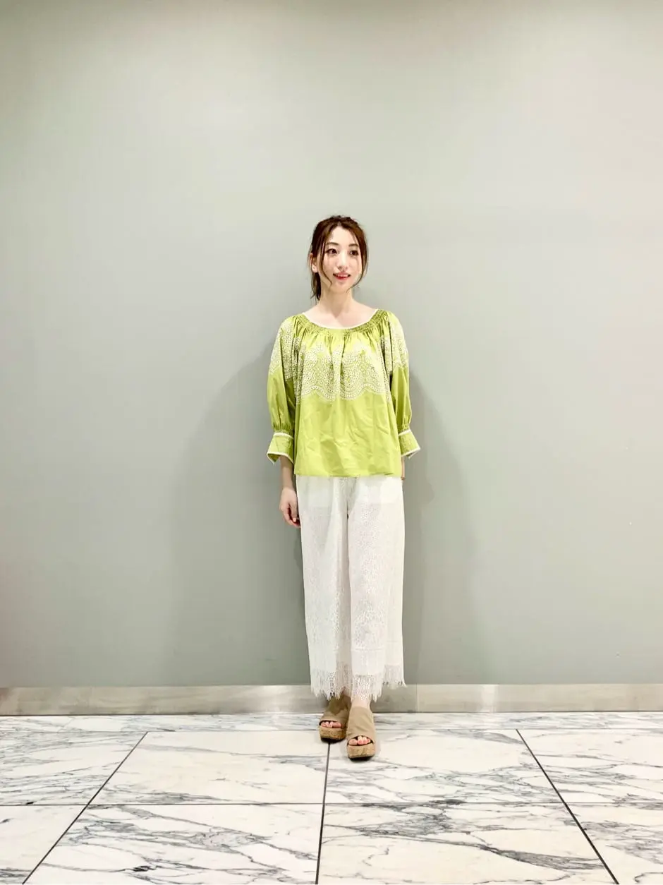 GRACE CONTINENTAL The Banquet eri コーディネート画像