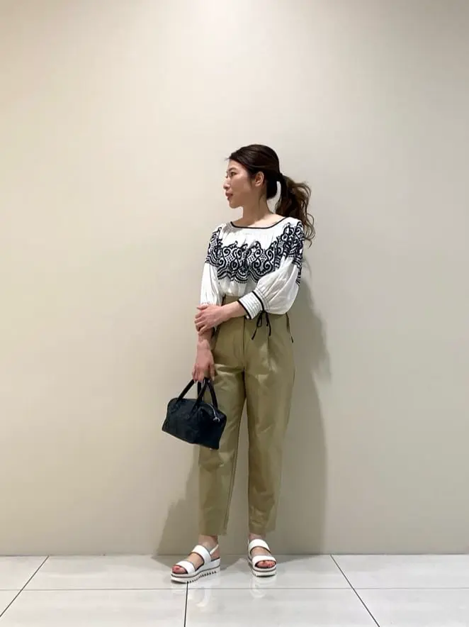 GRACE CONTINENTAL The Banquet 泉　智子 コーディネート画像