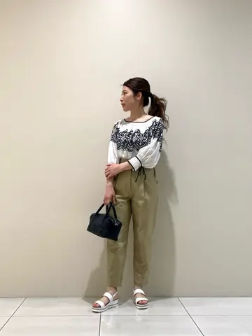 GRACE CONTINENTAL The Banquet 泉　智子 コーディネート画像