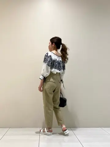 GRACE CONTINENTAL The Banquet 泉　智子 コーディネート画像