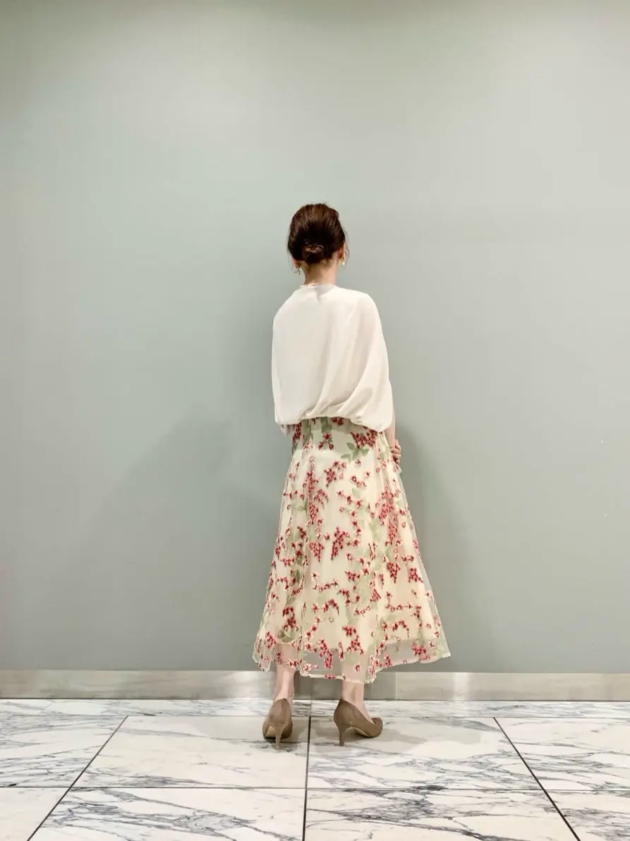 GRACE CONTINENTAL The Banquet eri コーディネート画像