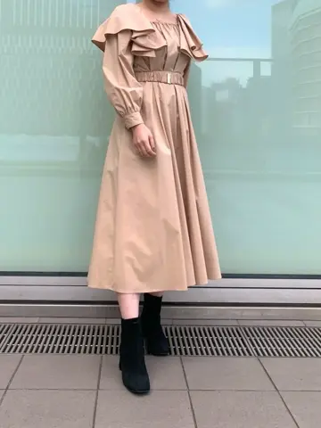 GRACE CONTINENTAL The Banquet 日笠　雅 コーディネート画像