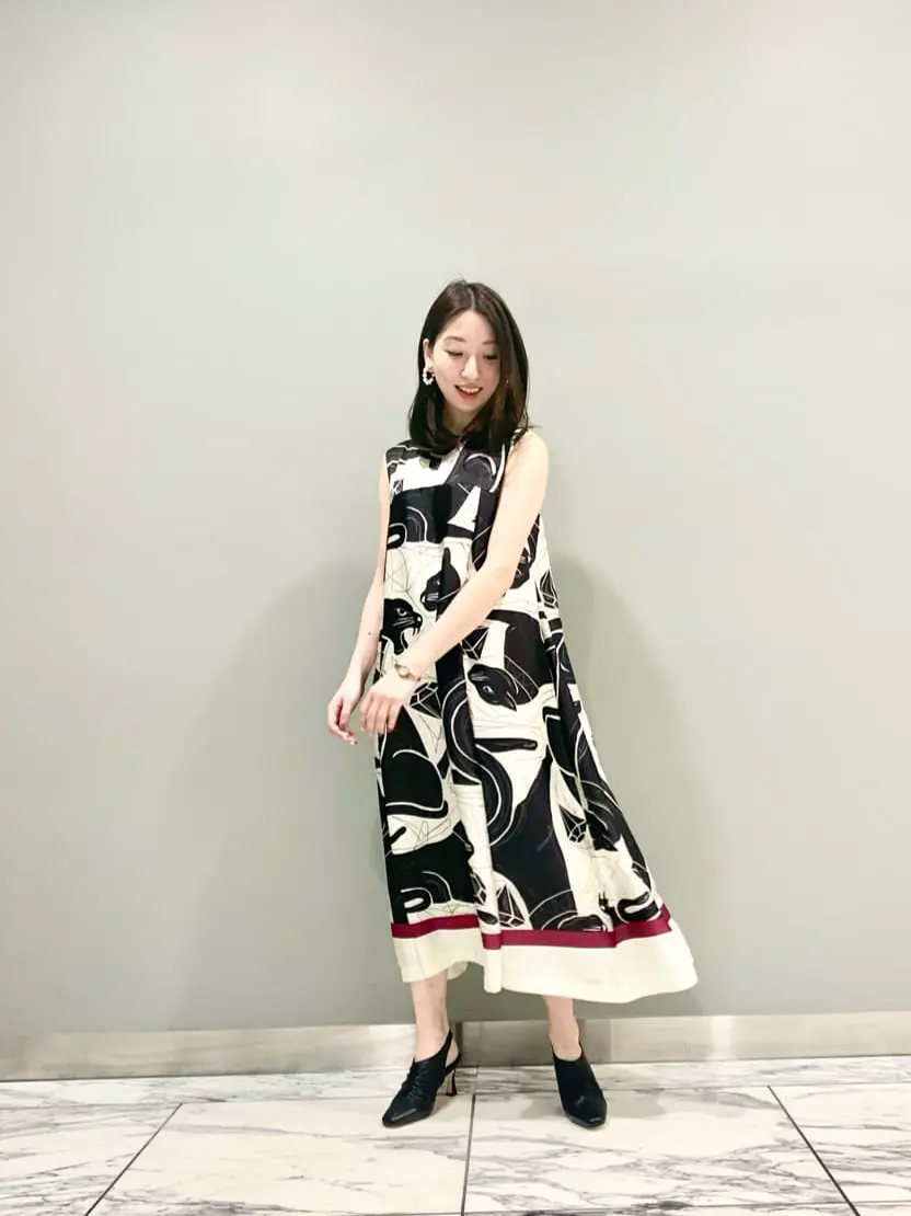 GRACE CONTINENTAL The Banquet eri コーディネート画像