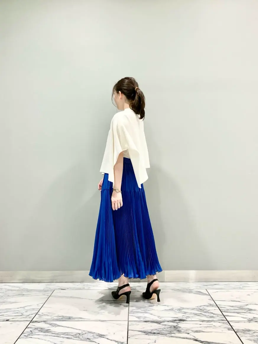 GRACE CONTINENTAL The Banquet eri コーディネート画像