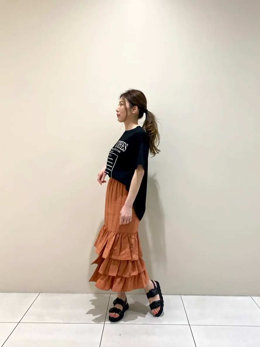 GRACE CONTINENTAL The Banquet 泉　智子 コーディネート画像