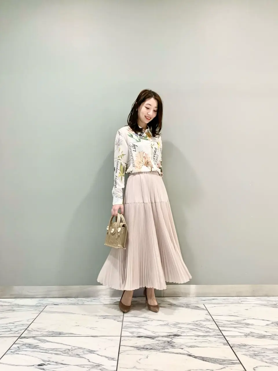 GRACE CONTINENTAL The Banquet eri コーディネート画像