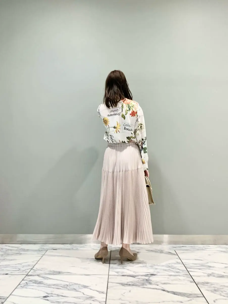 GRACE CONTINENTAL The Banquet eri コーディネート画像