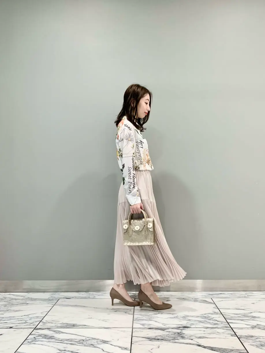 GRACE CONTINENTAL The Banquet eri コーディネート画像