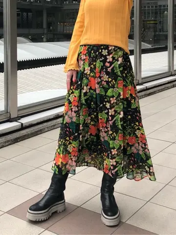 GRACE CONTINENTAL The Banquet 尾田亜沙美 コーディネート画像