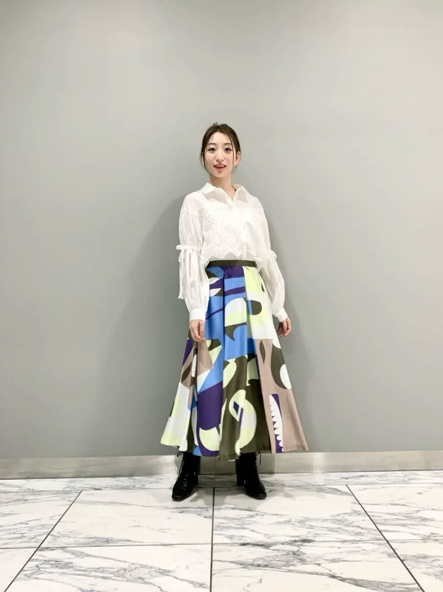 GRACE CONTINENTAL The Banquet eri コーディネート画像