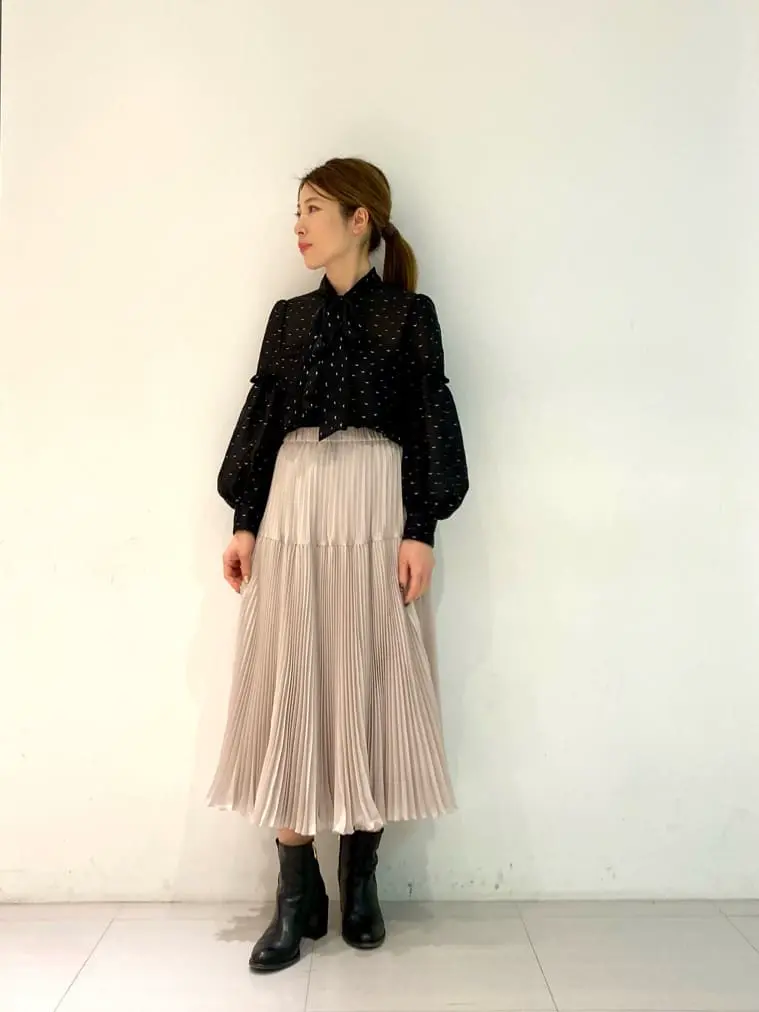 GRACE CONTINENTAL The Banquet 泉　智子 コーディネート画像