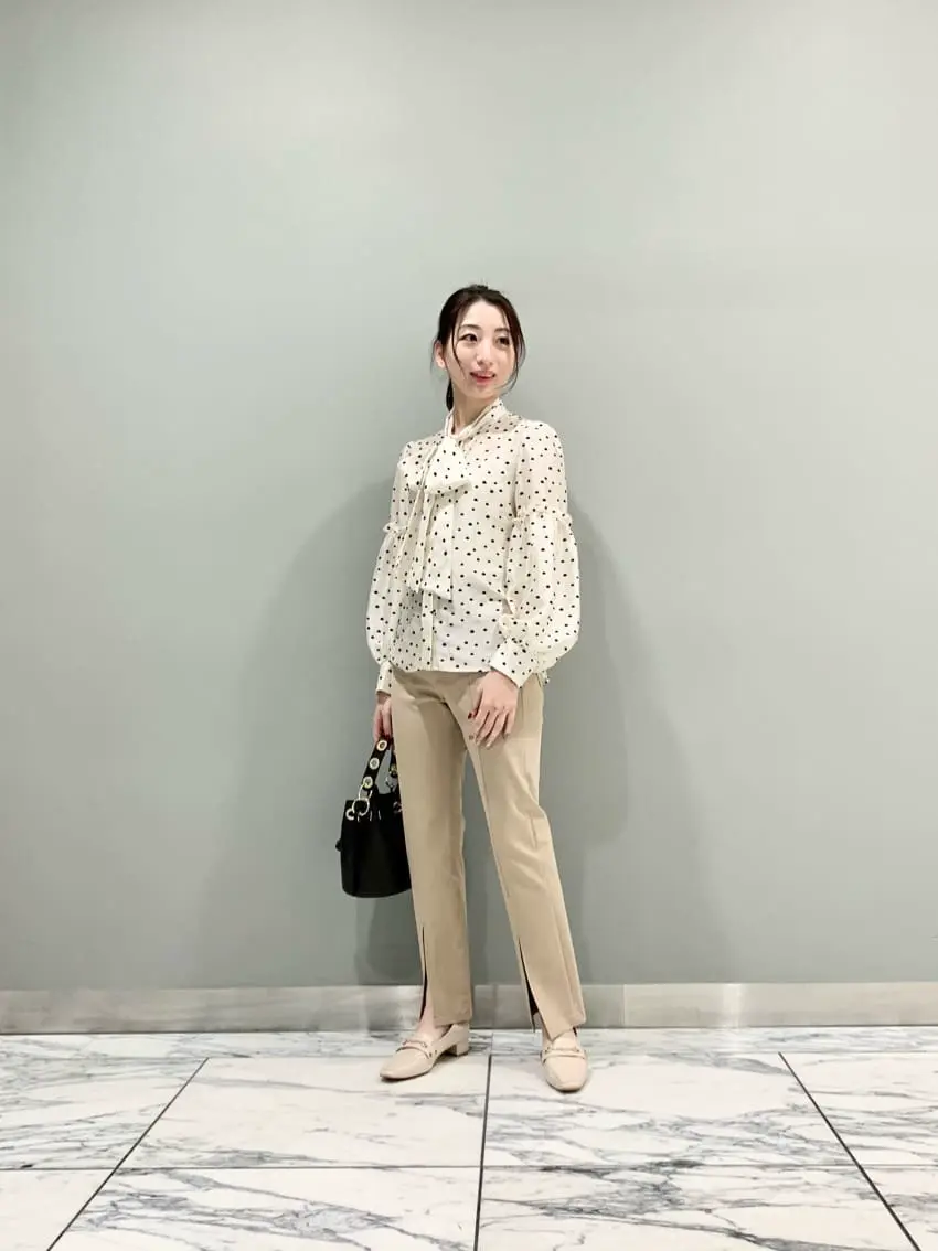 GRACE CONTINENTAL The Banquet eri コーディネート画像