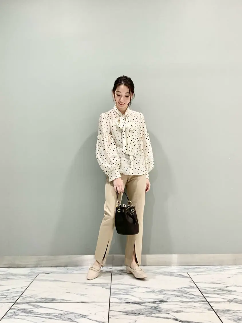 GRACE CONTINENTAL The Banquet eri コーディネート画像