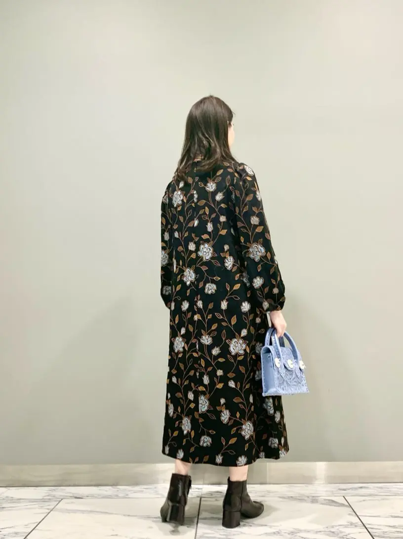 GRACE CONTINENTAL The Banquet eri コーディネート画像