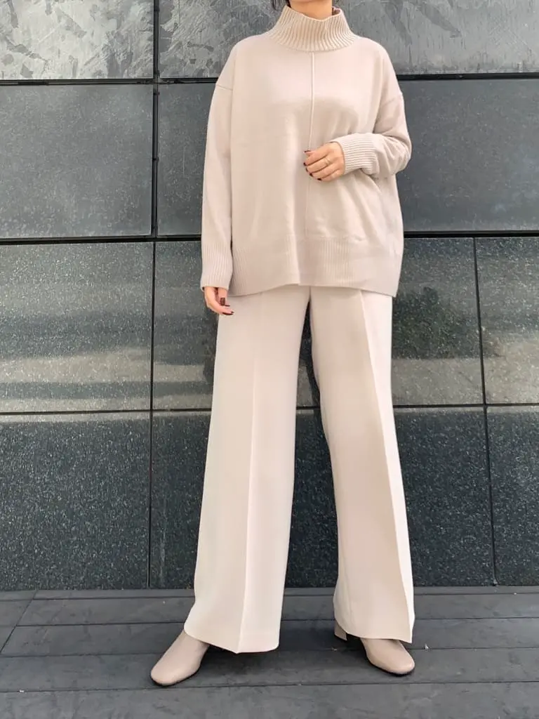 GRACE CONTINENTAL The Banquet 日笠　雅 コーディネート画像