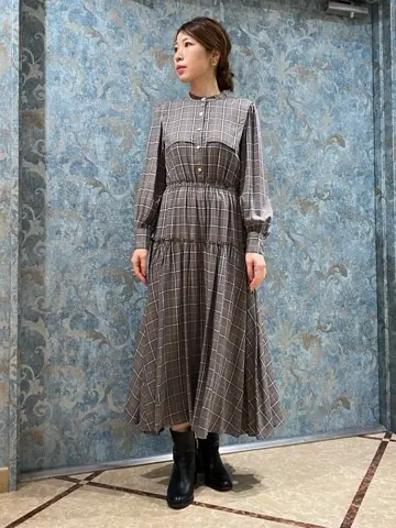 GRACE CONTINENTAL The Banquet 泉　智子 コーディネート画像