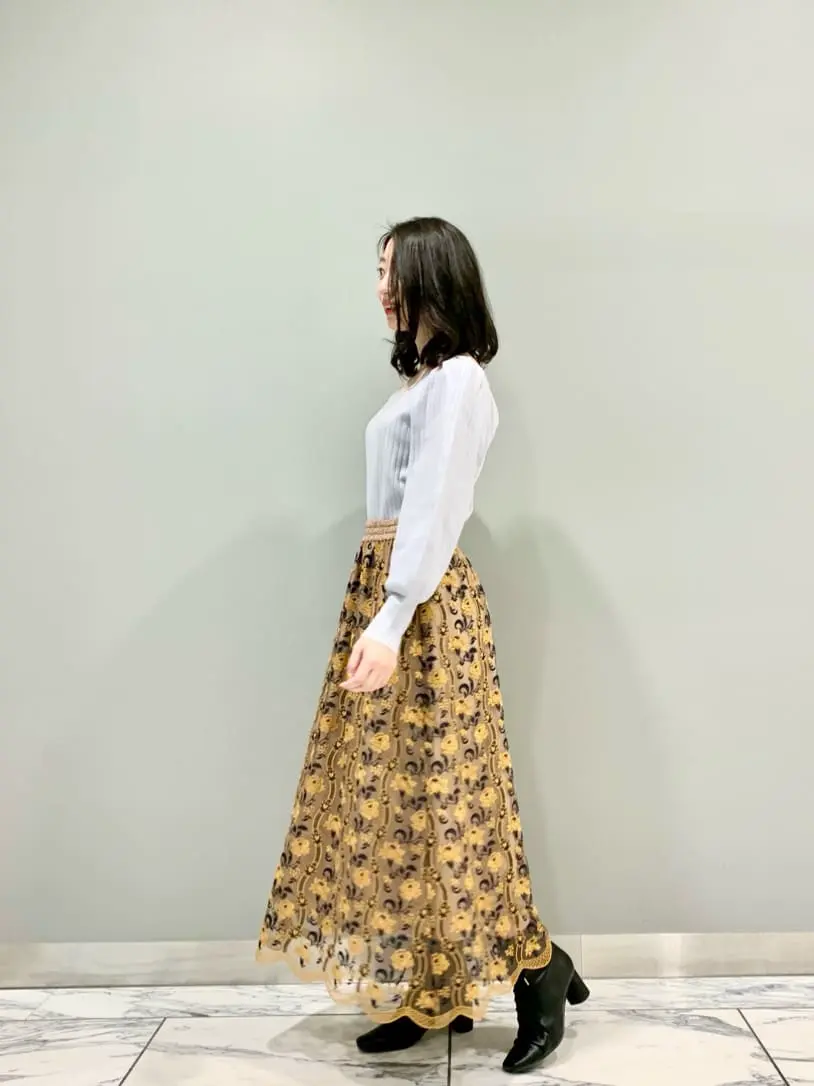 GRACE CONTINENTAL The Banquet eri コーディネート画像