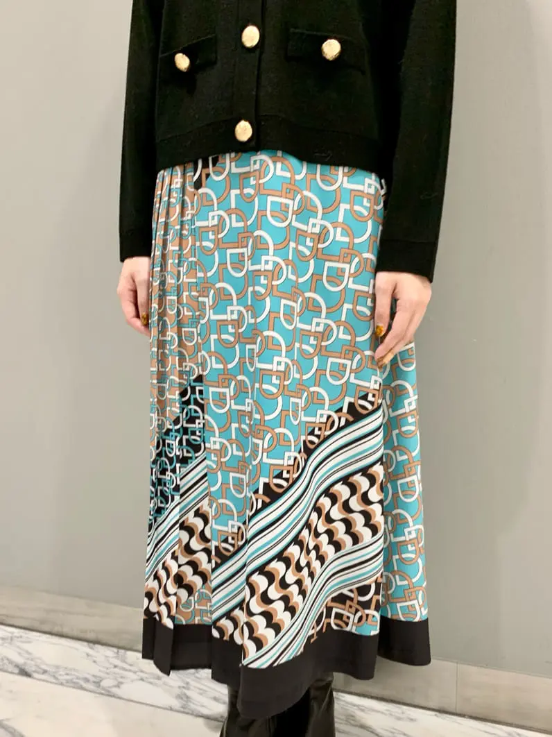 GRACE CONTINENTAL The Banquet eri コーディネート画像