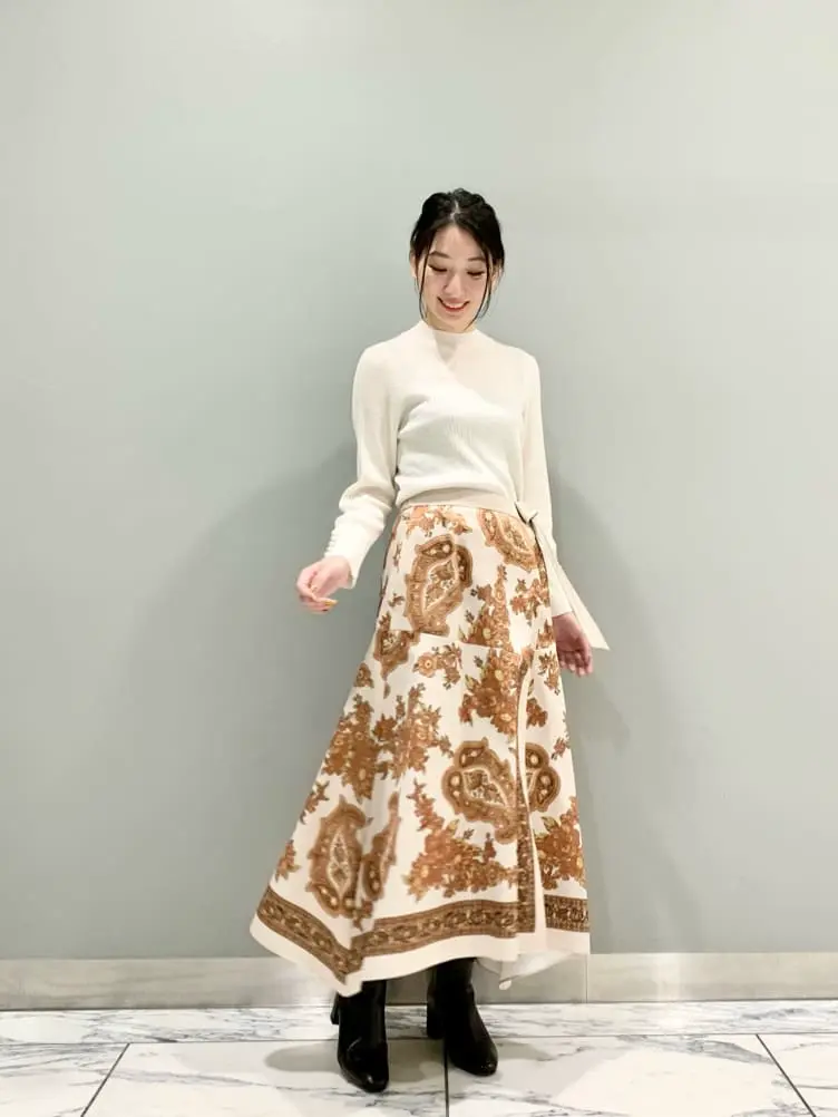 GRACE CONTINENTAL The Banquet eri コーディネート画像