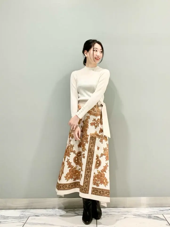 GRACE CONTINENTAL The Banquet eri コーディネート画像