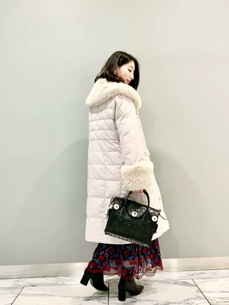 GRACE CONTINENTAL The Banquet eri コーディネート画像