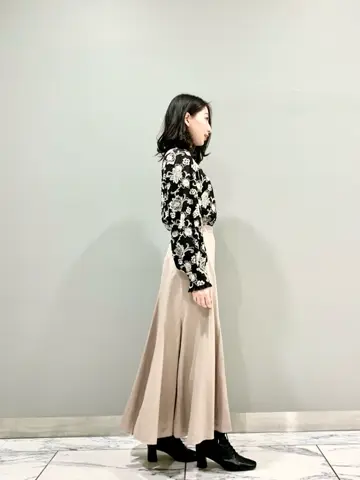 GRACE CONTINENTAL The Banquet eri コーディネート画像