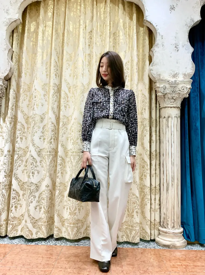 GRACE CONTINENTAL The Banquet eri コーディネート画像