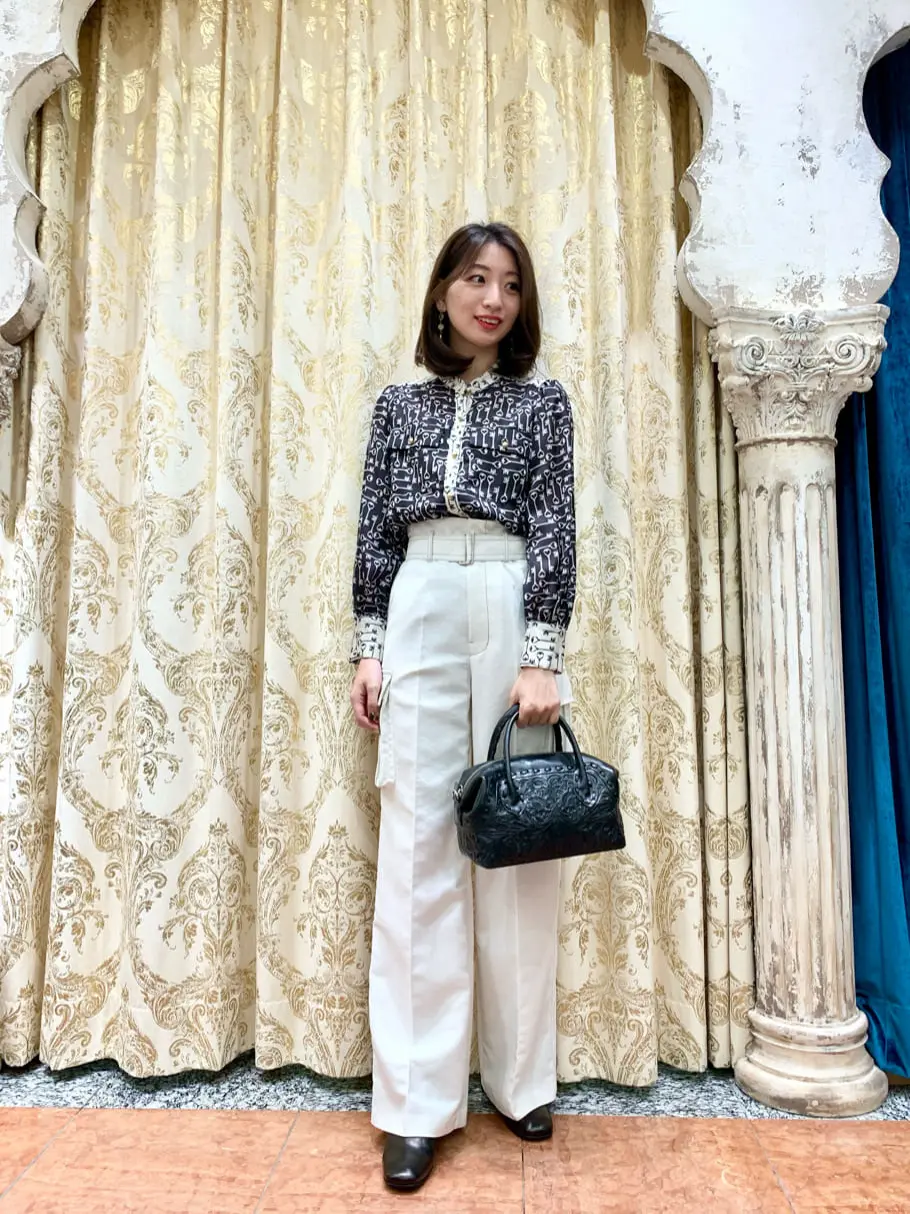 GRACE CONTINENTAL The Banquet eri コーディネート画像