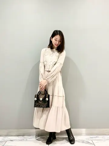 GRACE CONTINENTAL The Banquet eri コーディネート画像