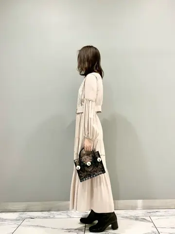 GRACE CONTINENTAL The Banquet eri コーディネート画像