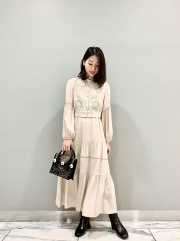 GRACE CONTINENTAL The Banquet eri コーディネート画像