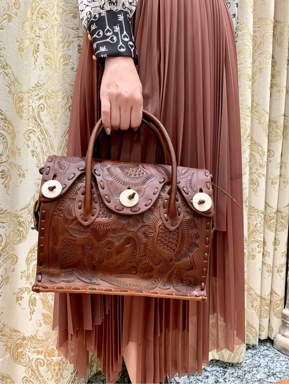 GRACE CONTINENTAL The Banquet eri コーディネート画像