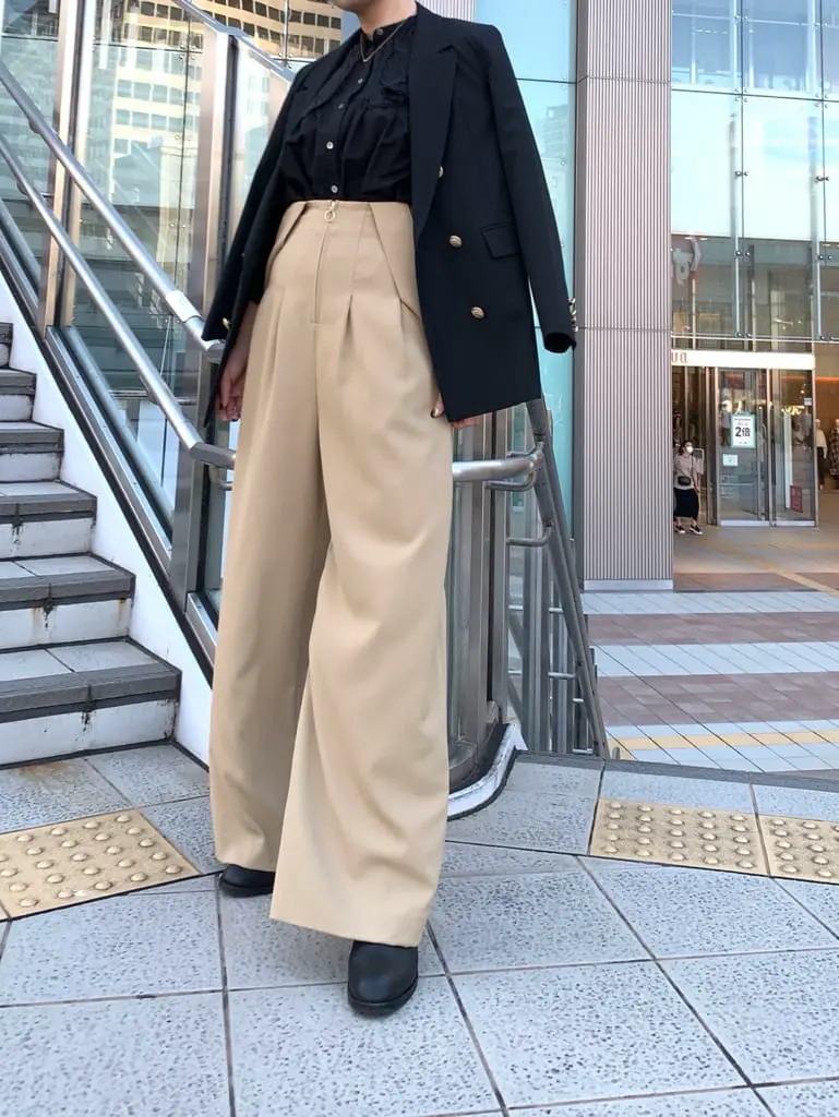 GRACE CONTINENTAL The Banquet 日笠　雅 コーディネート画像