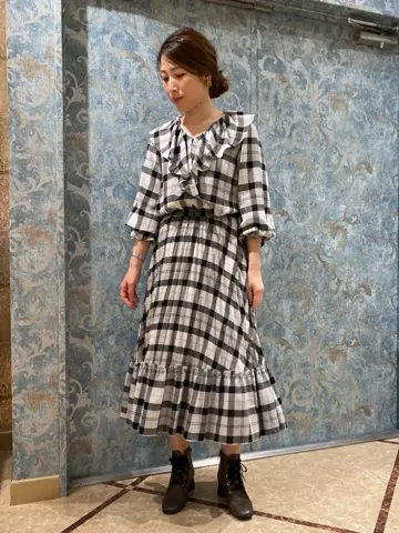 GRACE CONTINENTAL The Banquet 泉　智子 コーディネート画像