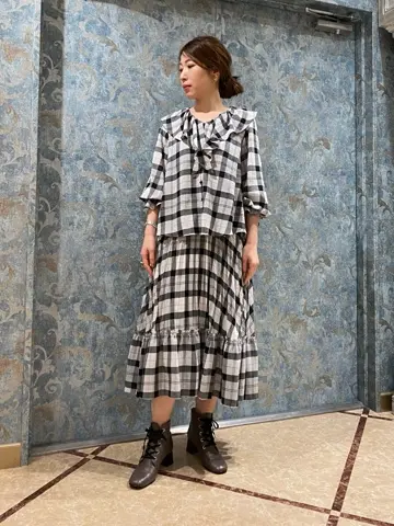 GRACE CONTINENTAL The Banquet 泉　智子 コーディネート画像