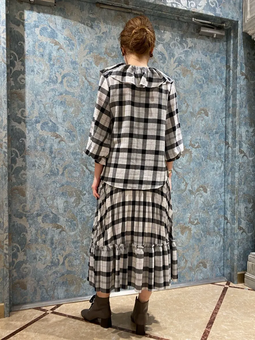 GRACE CONTINENTAL The Banquet 泉　智子 コーディネート画像