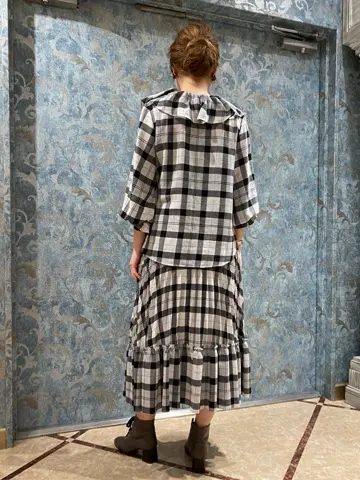 GRACE CONTINENTAL The Banquet 泉　智子 コーディネート画像