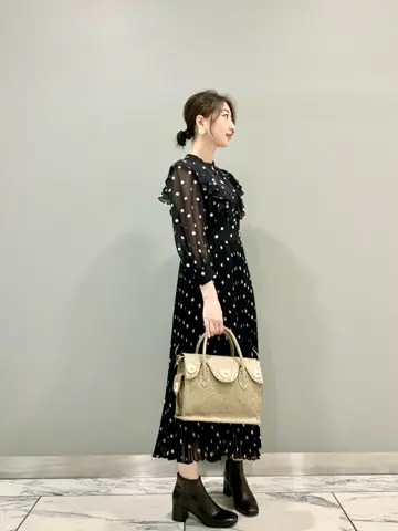 GRACE CONTINENTAL The Banquet eri コーディネート画像